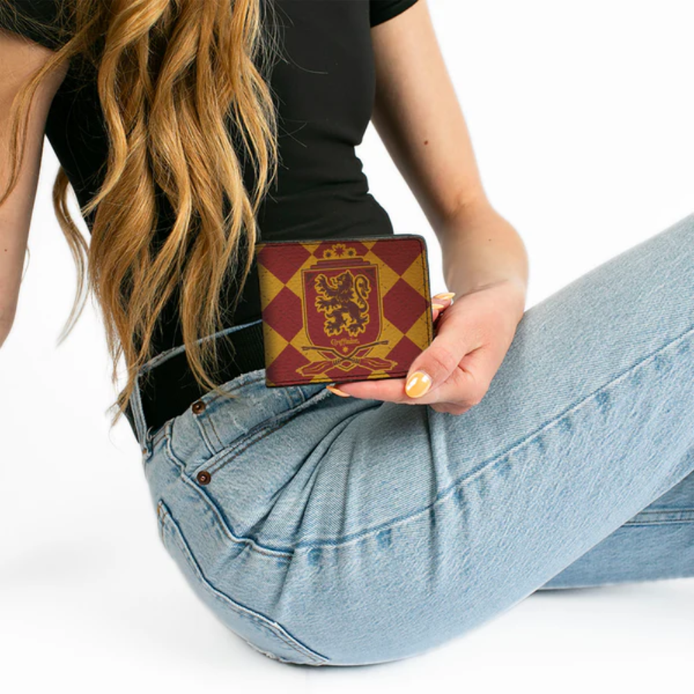 Bi-Fold Wallet - Harry Potter GRYFFINDOR Shield Brooms Argyle Gold Burgundy Reds